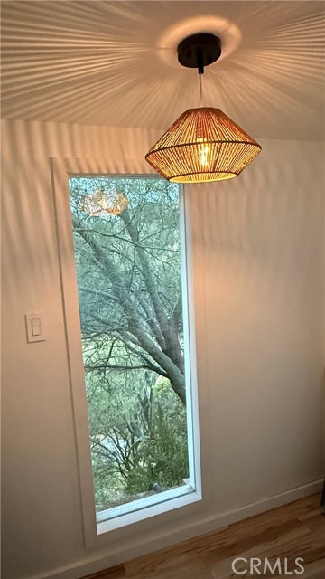 Detail Gallery Image 11 of 17 For 9552 Ventura Way, Chatsworth,  CA 91311 - 3 Beds | 2 Baths