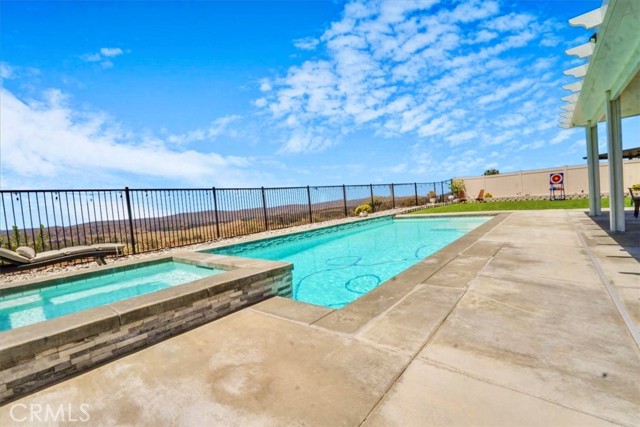 281 Singleton Canyon Road, Calimesa CA: https://media.crmls.org/medias/814c8ee1-e665-4e21-9c76-aa64fc2f5e39.jpg
