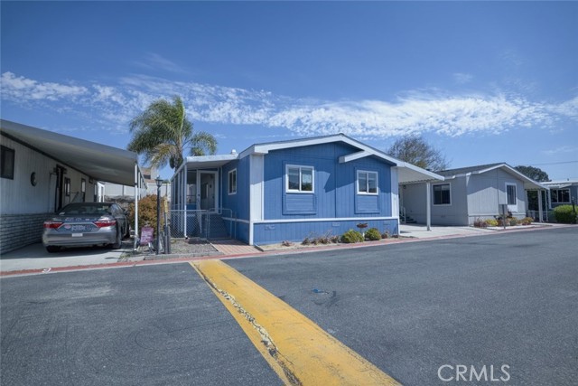 Detail Gallery Image 2 of 40 For 4616 North River Rd #8,  Oceanside,  CA 92057 - 3 Beds | 2 Baths