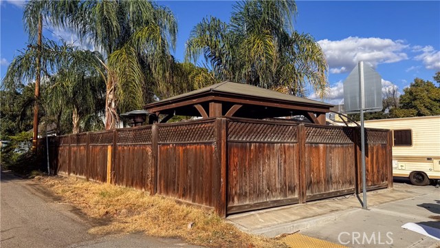 Detail Gallery Image 4 of 42 For 201 Oleander, Bakersfield,  CA 93304 - 4 Beds | 2 Baths