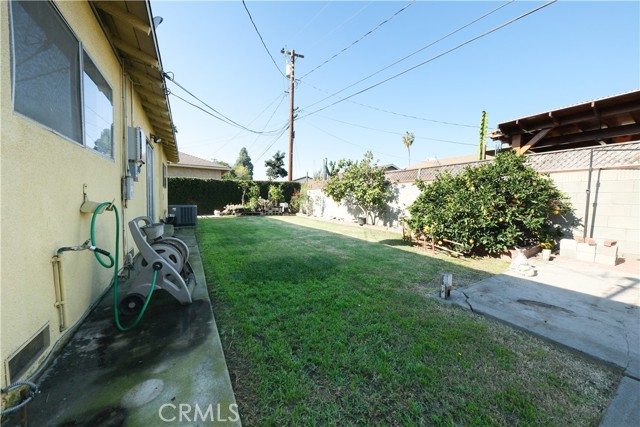 419 W Martinshire, Carson CA: https://media.crmls.org/medias/814e8539-3182-4e97-a21d-1e08e7e0f5e8.jpg