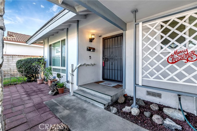 Detail Gallery Image 3 of 36 For 12082 Flagstone Ave, Garden Grove,  CA 92843 - 4 Beds | 2 Baths