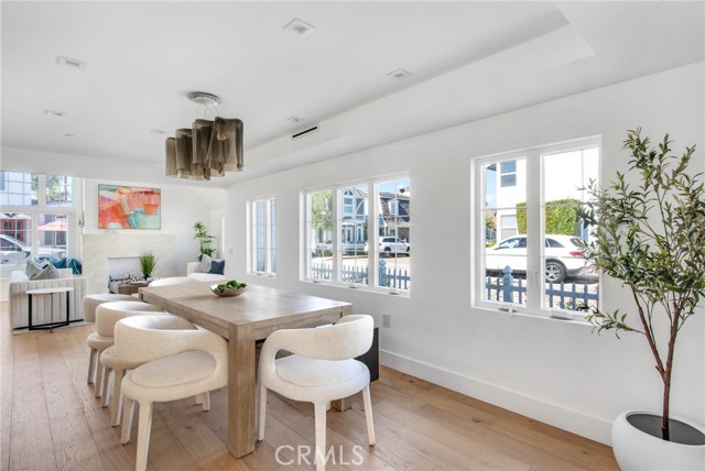 1103 Balboa Avenue, Newport Beach CA: https://media.crmls.org/medias/814fa6d2-c0db-4b3c-8860-32e3f6e59479.jpg
