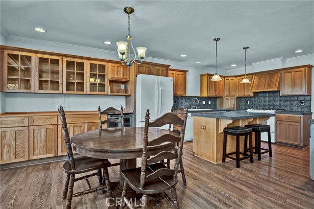 Detail Gallery Image 8 of 31 For 17120 Knollview Dr, Hidden Valley Lake,  CA 95467 - 3 Beds | 2 Baths