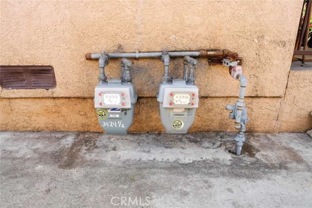 3424 3424 1/2 Paloma Street, Los Angeles CA: https://media.crmls.org/medias/8150c8ee-0ee0-4791-891a-234a140e8299.jpg