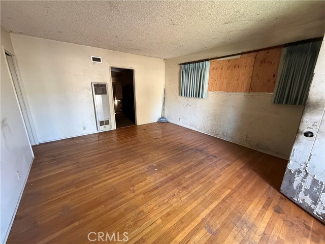 Detail Gallery Image 4 of 21 For 616 West Duarte Road, Monrovia,  CA 91016 - 2 Beds | 1 Baths