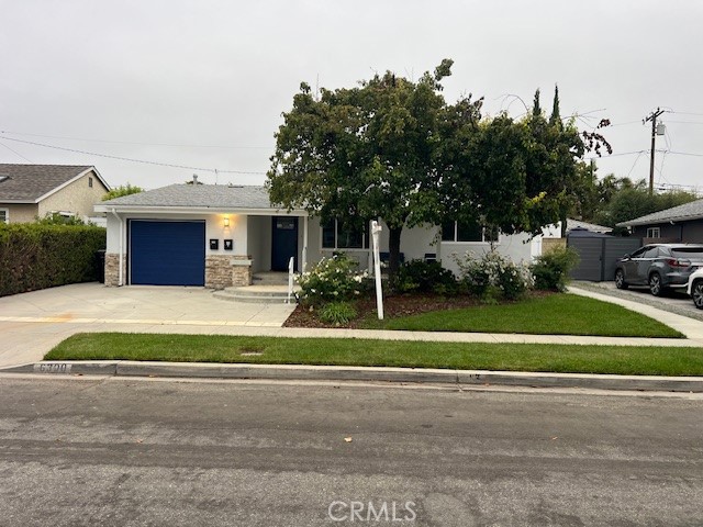 6300 Fairbrook, Long Beach CA: https://media.crmls.org/medias/815125de-e882-4313-a27d-9109200112bb.jpg