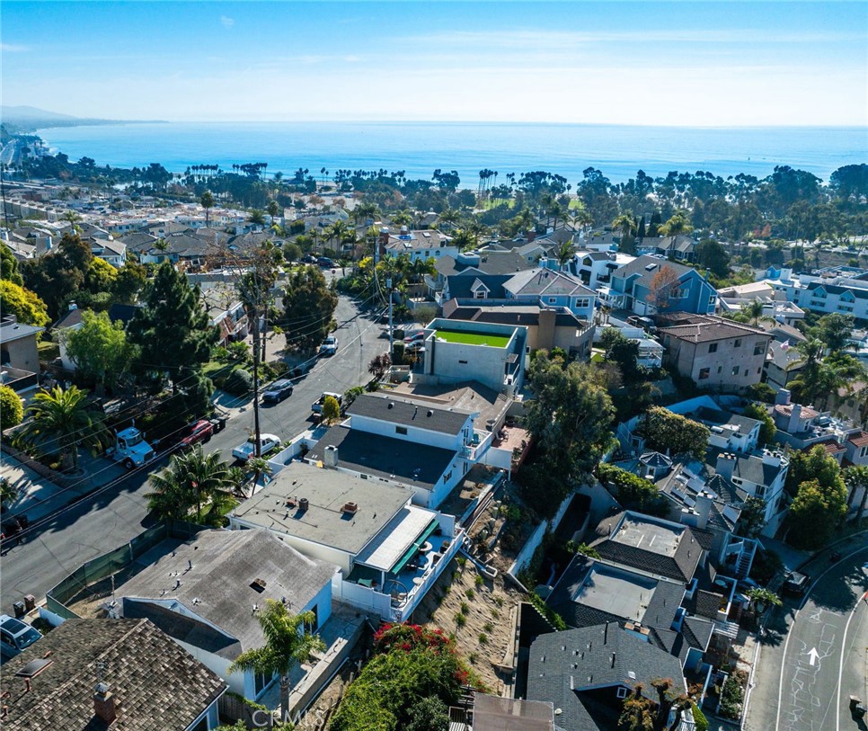 MLS #OC25050048 img 2