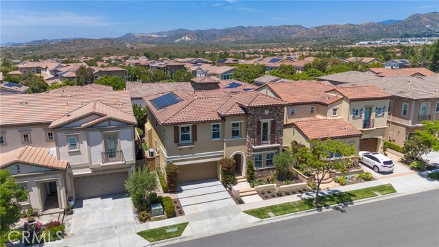 18 Goldenrod, Lake Forest CA: https://media.crmls.org/medias/81519cb0-e635-4188-9e56-b2b3e79e8100.jpg