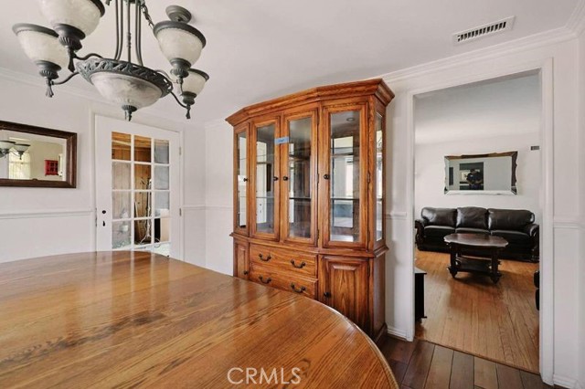 665 N Waterbury Avenue, Covina CA: https://media.crmls.org/medias/8151f54c-5adf-482d-86be-d8686558a2f9.jpg