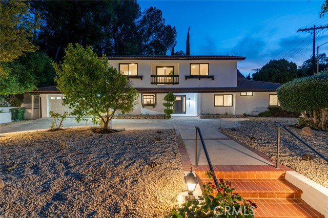Detail Gallery Image 1 of 1 For 5547 El Canon Ave, Woodland Hills,  CA 91367 - 5 Beds | 4/1 Baths