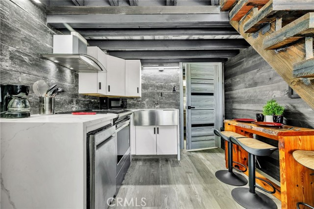 Detail Gallery Image 50 of 55 For 4256 Rosario Rd, Woodland Hills,  CA 91364 - 4 Beds | 2 Baths
