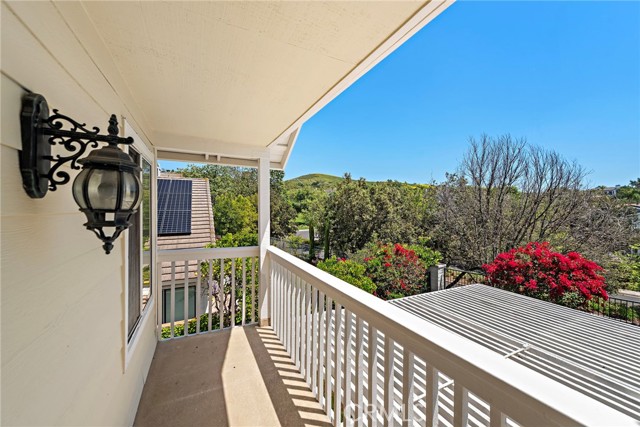 10 Cambridge Court, Coto de Caza CA: https://media.crmls.org/medias/81526706-0e1b-4146-a7b4-ee177769570c.jpg