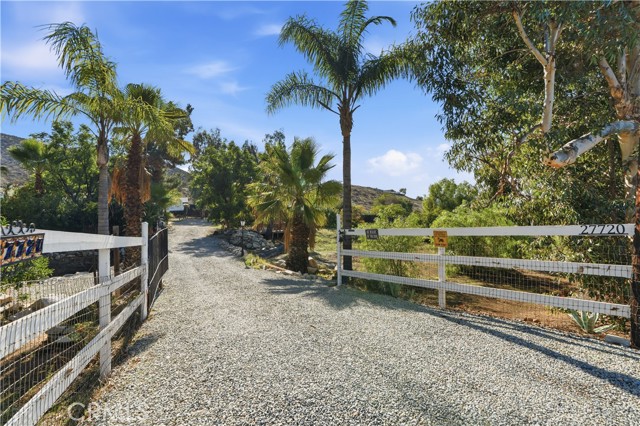 Detail Gallery Image 4 of 26 For 27720 Goetz, Menifee,  CA 92587 - 3 Beds | 2 Baths