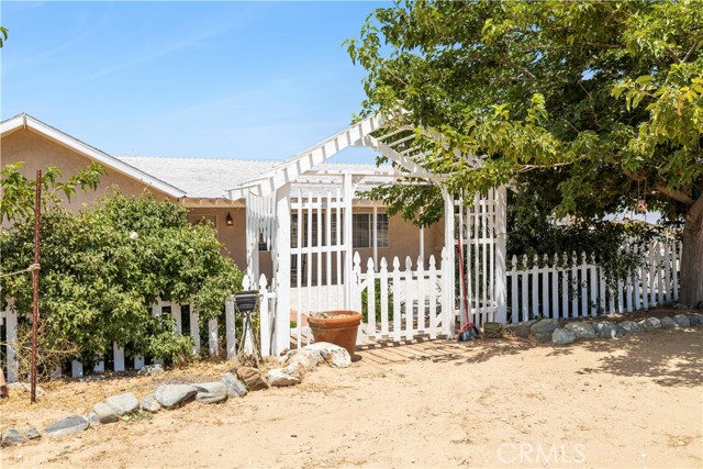 Detail Gallery Image 3 of 45 For 11032 Anderson Ranch Rd, Phelan,  CA 92371 - 4 Beds | 3 Baths