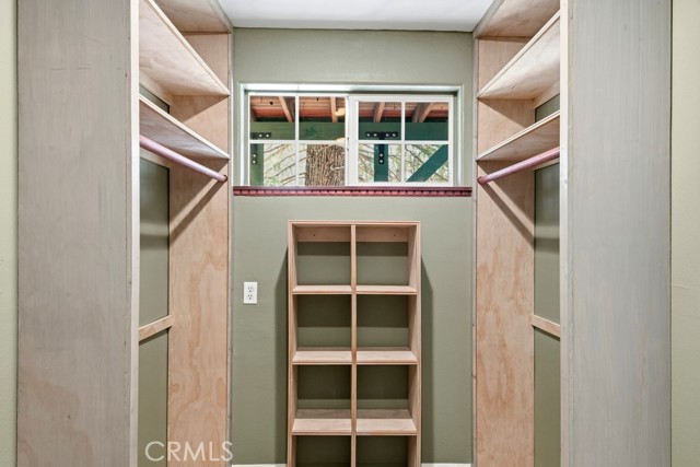 Detail Gallery Image 30 of 41 For 28070 West Shore Rd, Lake Arrowhead,  CA 92352 - 4 Beds | 2/1 Baths