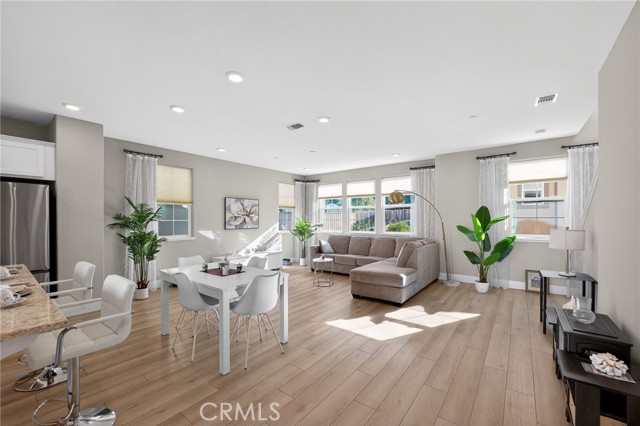 Detail Gallery Image 15 of 67 For 1303 Antonella, Hayward,  CA 94541 - 3 Beds | 3/1 Baths