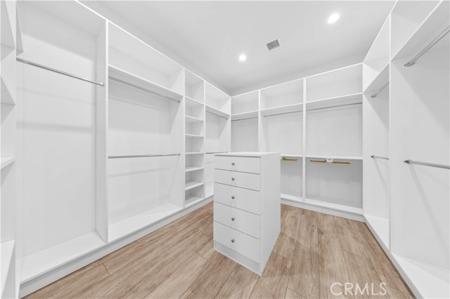 Detail Gallery Image 56 of 68 For 111 Great Oak, Irvine,  CA 92602 - 5 Beds | 5/1 Baths