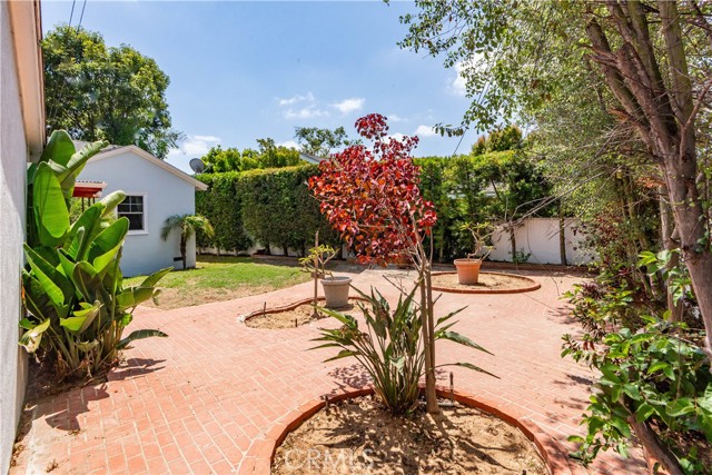 19301 Beckworth Avenue, Torrance CA: https://media.crmls.org/medias/81551ea0-a496-410a-9891-d78d76bdf703.jpg