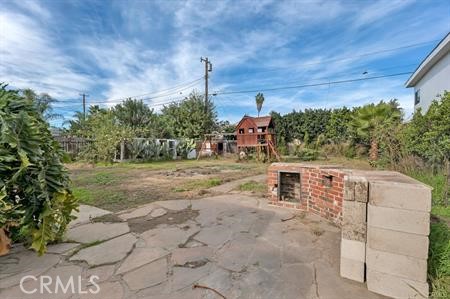 Detail Gallery Image 5 of 31 For 15115 Leadwell St, Van Nuys,  CA 91405 - 2 Beds | 1 Baths