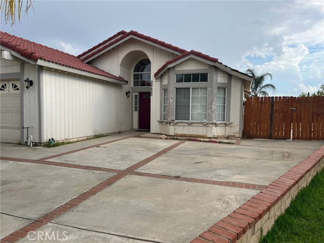 Detail Gallery Image 2 of 2 For 26425 Coconut Ln, Moreno Valley,  CA 92555 - 3 Beds | 2 Baths