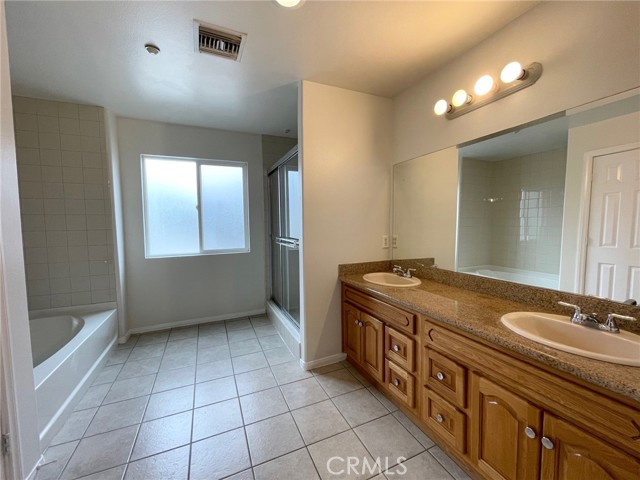 Detail Gallery Image 15 of 28 For 410 E Arrow Hwy, Upland,  CA 97186 - 3 Beds | 2/1 Baths