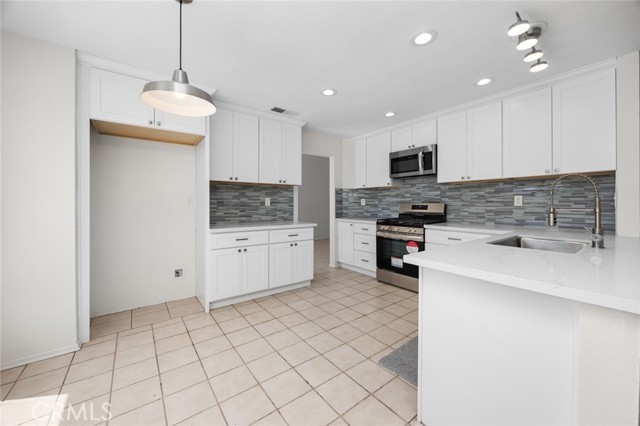 Image 7 of 46 For 16810 Mediterranean Drive