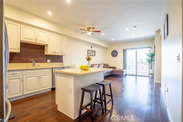 155 S Oxford Avenue #505, Los Angeles, CA, 90004 155 S Oxford Avenue #505, Los Angeles, CA, 90004