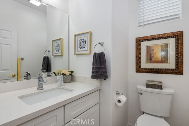 Detail Gallery Image 17 of 45 For 35842 Crickhowell Ave, Murrieta,  CA 92563 - 4 Beds | 2/1 Baths