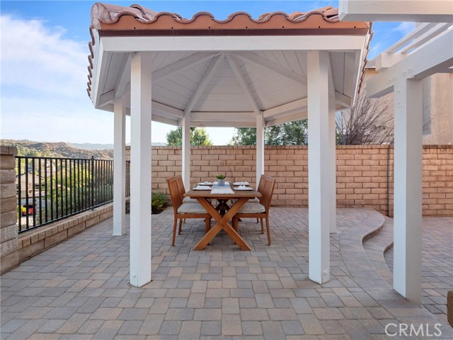 Image 53 of 75 For 24512 Skyridge Drive