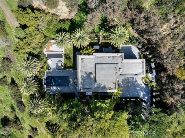 Detail Gallery Image 3 of 61 For 1756 Clear View Dr, Beverly Hills,  CA 90210 - 6 Beds | 6/1 Baths