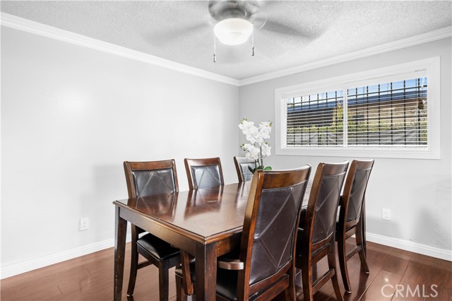 157 E 70th Street, Los Angeles CA: https://media.crmls.org/medias/8158a3d1-256f-4ac2-a50a-8f7488dbb227.jpg