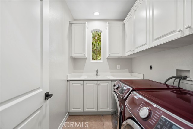 Detail Gallery Image 37 of 58 For 32 New Dawn, Irvine,  CA 92620 - 5 Beds | 4/1 Baths