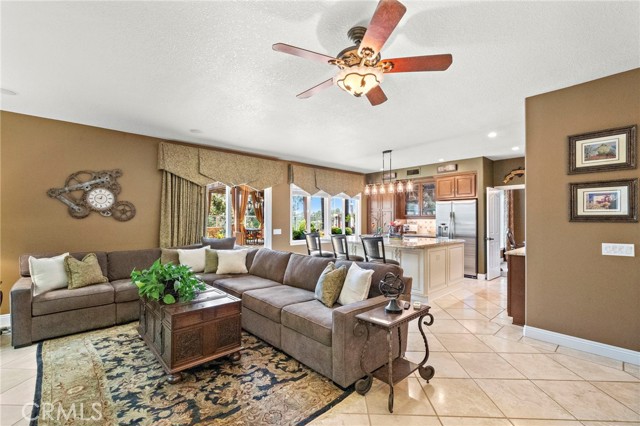 Detail Gallery Image 17 of 58 For 39 La Purisima, Rancho Santa Margarita,  CA 92688 - 4 Beds | 3 Baths