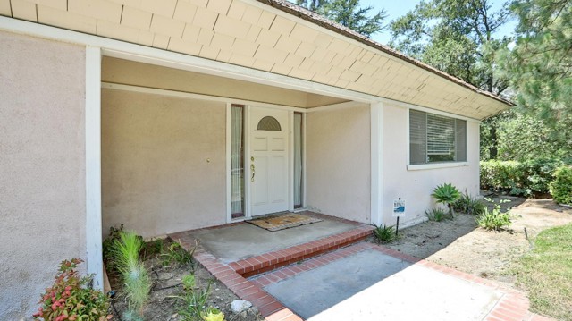 Detail Gallery Image 5 of 29 For 5714 Alder Ridge Dr, La Canada Flintridge,  CA 91011 - 4 Beds | 3 Baths
