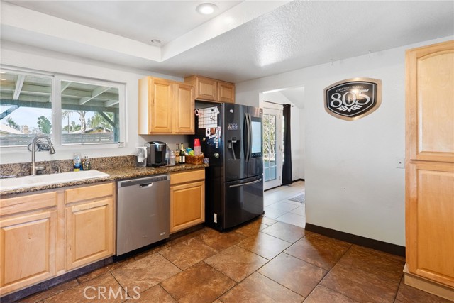 Detail Gallery Image 8 of 46 For 6770 Berkshire, Rancho Cucamonga,  CA 91701 - 4 Beds | 3 Baths