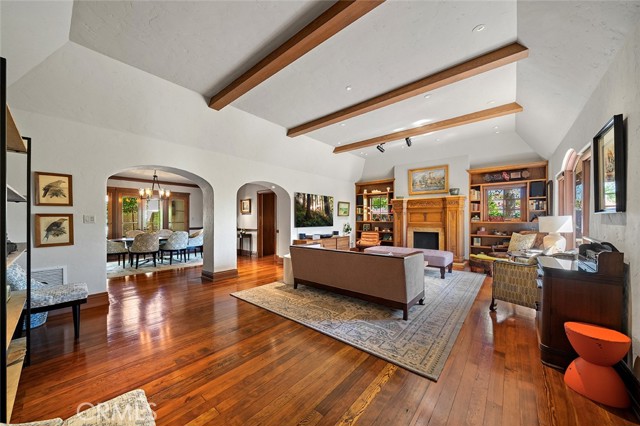 Detail Gallery Image 8 of 70 For 2285 E Orange Grove, Pasadena,  CA 91104 - 4 Beds | 4/1 Baths