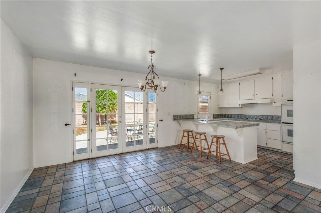 MLS #OC25221400 image #6