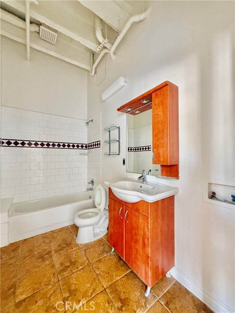 Detail Gallery Image 10 of 11 For 312 W 5th St #714,  Los Angeles,  CA 90013 - 1 Beds | 1 Baths