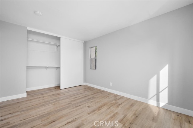 645 Chestnut Avenue, Long Beach CA: https://media.crmls.org/medias/815c5817-a320-4b57-88d7-a0c670d27390.jpg