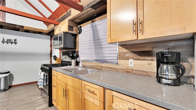 Detail Gallery Image 34 of 48 For 712 W Big Bear Bld, Big Bear City,  CA 92314 - 3 Beds | 2 Baths