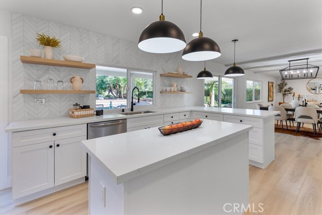 Front Image Thumbnail for CRIG26046245