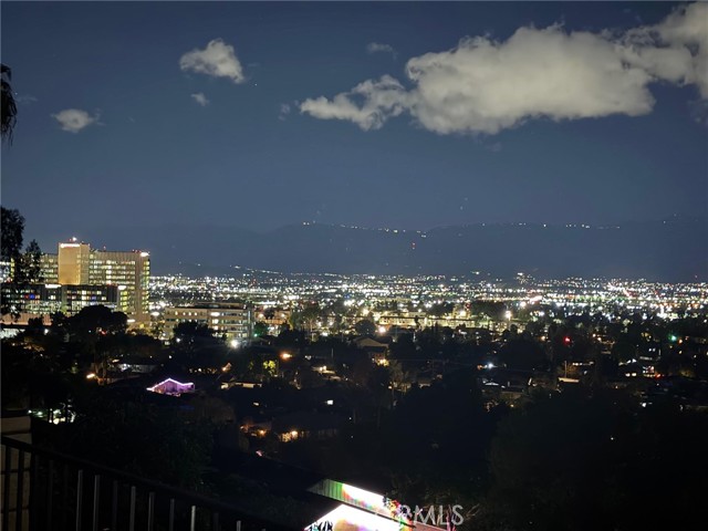 Detail Gallery Image 5 of 61 For 25044 Crestview Dr, Loma Linda,  CA 92354 - 4 Beds | 3 Baths