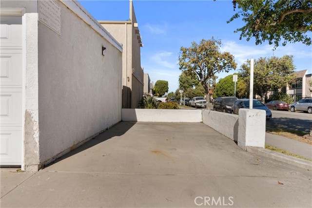 Detail Gallery Image 16 of 19 For 18961 Florida St #1,  Huntington Beach,  CA 92648 - 2 Beds | 1 Baths