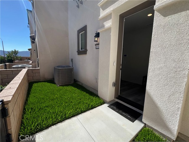 Detail Gallery Image 4 of 24 For 40463 Melrose Dr, Temecula,  CA 92591 - 2 Beds | 2/1 Baths