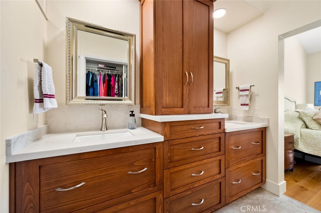 MLS #OC25273141 image #17