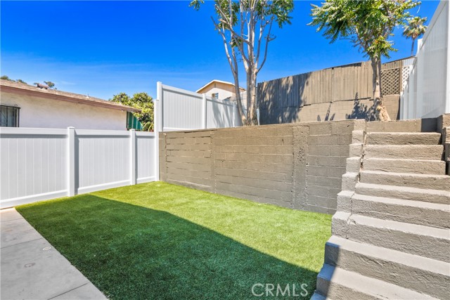 Detail Gallery Image 17 of 20 For 158 S Arizona Ave, Los Angeles,  CA 90022 - 4 Beds | 2/1 Baths