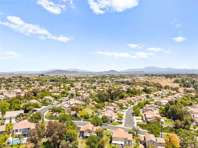 32211 Camino Nunez, Temecula CA: https://media.crmls.org/medias/81605933-3582-48d9-a042-b9e55b477a56.jpg