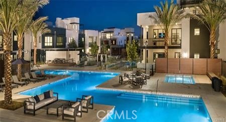 Detail Gallery Image 5 of 26 For 402 Transport, Tustin,  CA 92782 - 4 Beds | 3/1 Baths