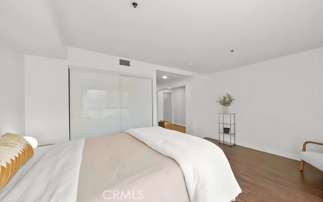 Detail Gallery Image 9 of 14 For 727 S Ardmore Ave #106,  Los Angeles,  CA 90005 - 2 Beds | 2 Baths